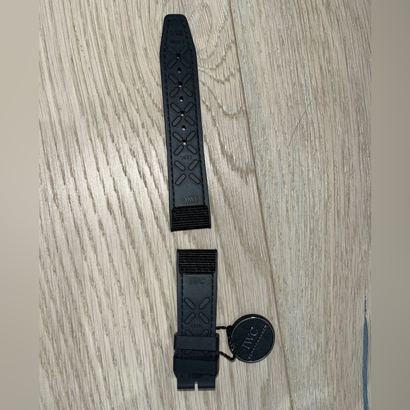 SOLD IWC Schaffhausen Rubber-Polyester Strap Black 20/18 - NWT - Picture 2 of 2